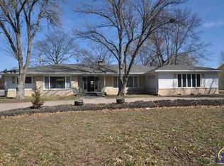 3632 SW Windsor Ct, Topeka, KS 66604