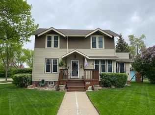 22 11th Ave NW, Aberdeen, SD 57401