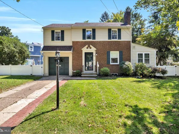 310 W Oakland Ave, Oaklyn, NJ 08107