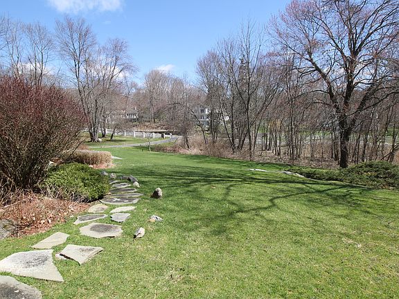 Beautiful front yard