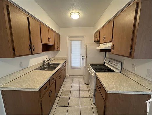 2nd image of 2363 NE 11th Ct
