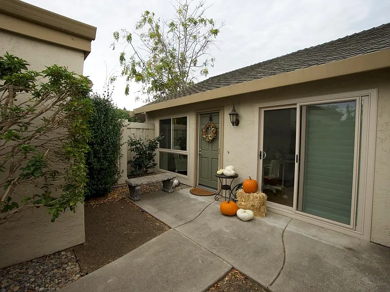 154 Escobar Ave — Photo 1
