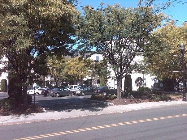 broad st parkin entrance