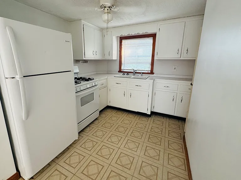 29 W Central Ave #3 — Photo 7