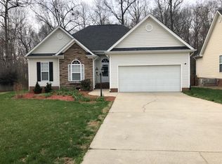 6 Manor Ct, Simpsonville, SC 29681