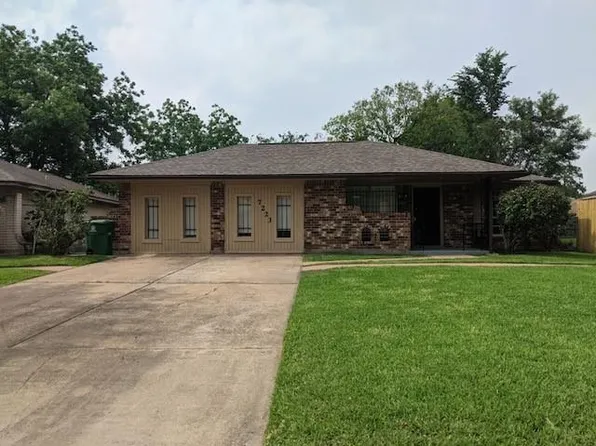 7223 Valmont Dr, Houston, TX 77016
