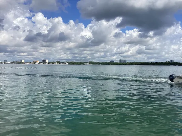 10350 W Bay Harbor Dr #Penthouse N, Miami Beach, FL 33154