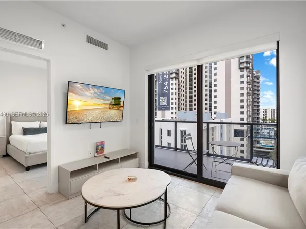 239 SW 9th St Unit 1202, Miami, FL 33130