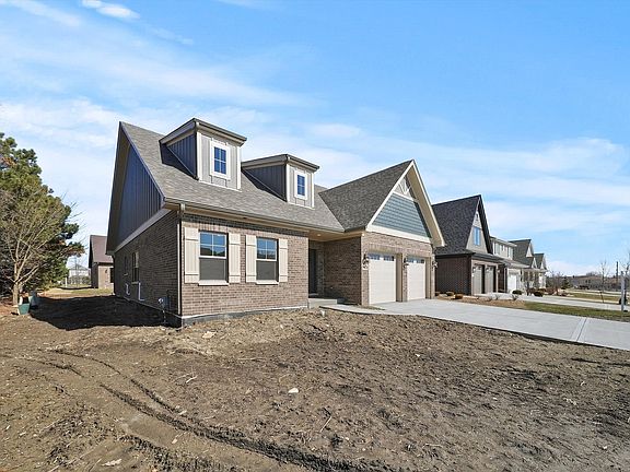 4th image of 9438 Maria Ln