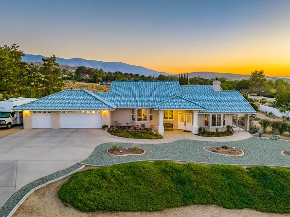 32005 Muirfield Dr, Llano, CA 93544