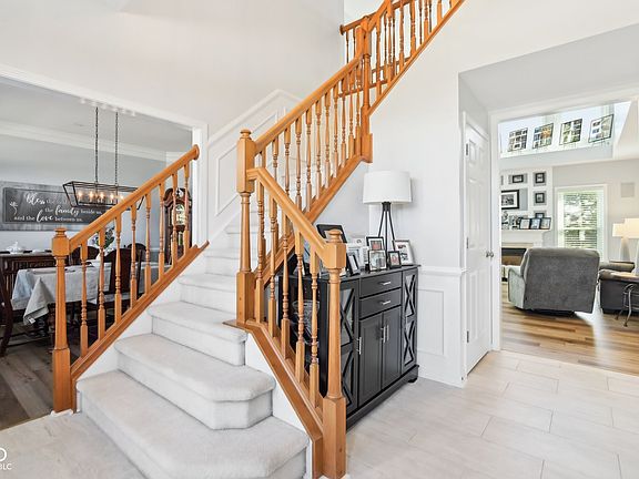 5th image of 14936 Newport Dr