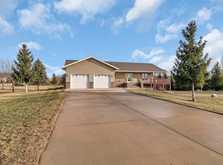 18568 Long Lake Rd, Richmond, MN 56368