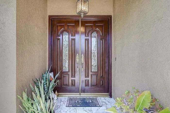 2045 W Sycamore Ave — Photo 6