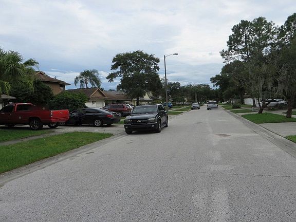 4th image of 11928 Hickorynut Dr