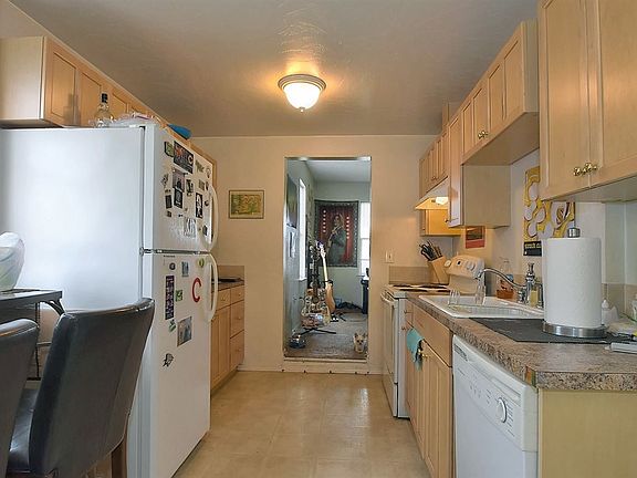 5th image of 1426 W Dalton Ave