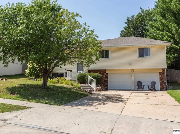 11536 S 35th St, Bellevue, NE 68123