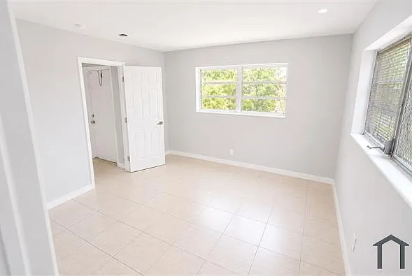 2 bed, $2,100 — Photo 4