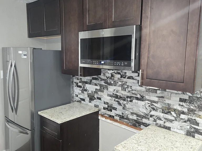 119 Bristol Dr — Photo 17