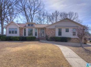 205 Westchester Cir, Gardendale, AL 35071