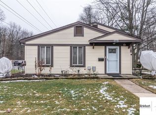 38133 Greenwood St, Westland, MI 48185