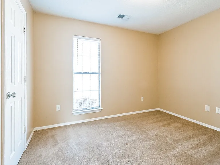 9150 Belmont Dr — Photo 15