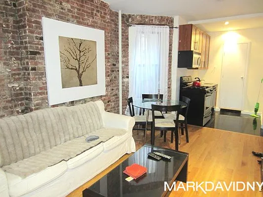 Rented by Mark David | media 12