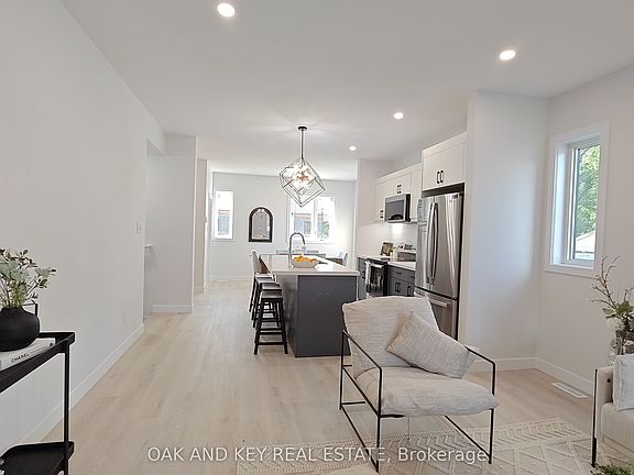 4th image of 1208 Fanshawe Park Rd E #9