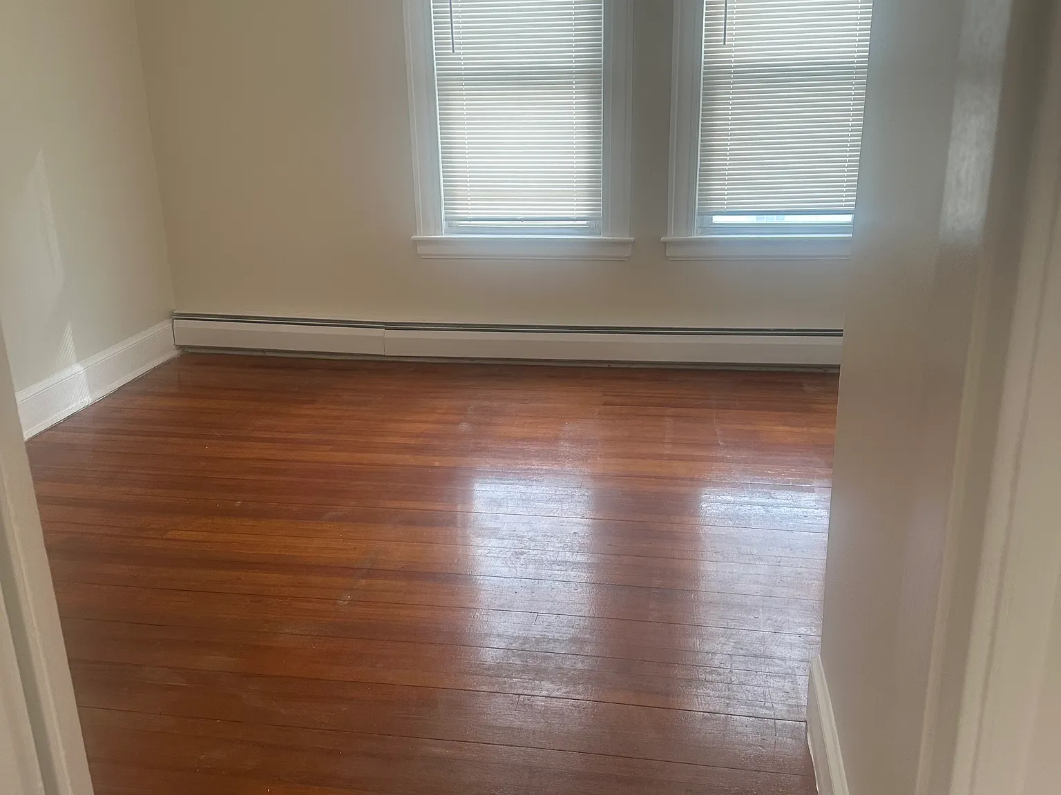 3 bed, 1391 sqft, $2,000 — Photo 3