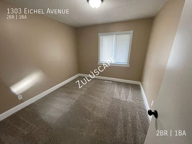 1303 E Eichel Ave — Photo 10