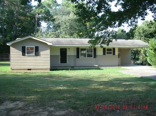 243 Hazel Ln NE, Dalton, GA 30721