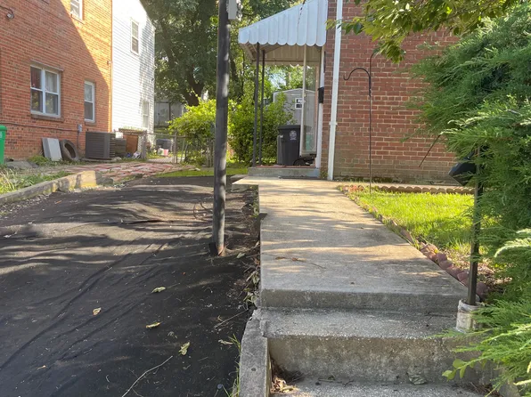 5707 Nicholson St, Riverdale, MD 20737