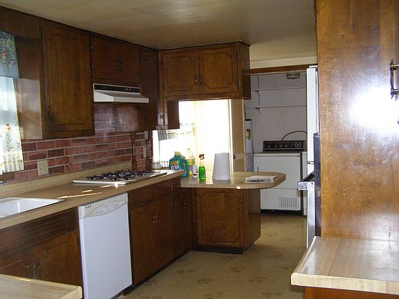 4th image of 235 W Cedar St