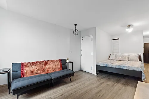 130 Adams St #2 Photo 1