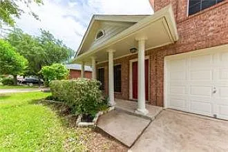 805 Chiselpoint Cv — Photo 4