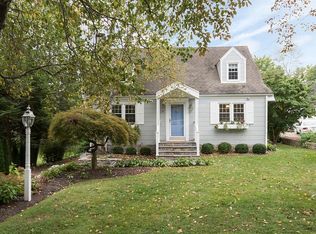 21 Crimmins Rd, Darien, CT 06820