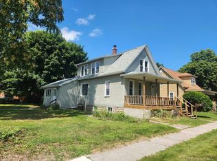 2035 8th St, Port Huron, MI 48060