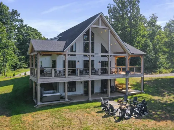 12039 Flowers Rd, Rockbridge, OH 43149