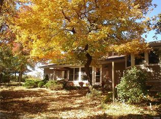 2601 Project Rd, Saint Clair, MO 63077