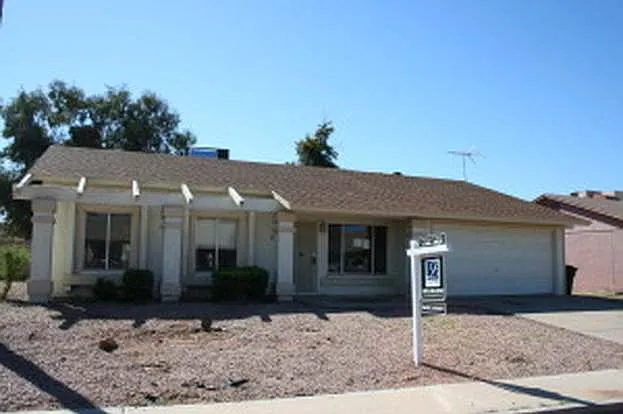 655 W Pampa Ave — Photo 6