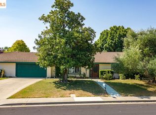 905 Weyand Way, Dixon, CA 95620