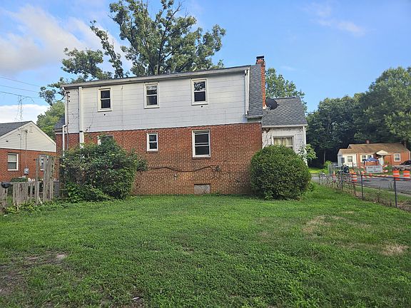 2nd image of 3618 Chapel Dr