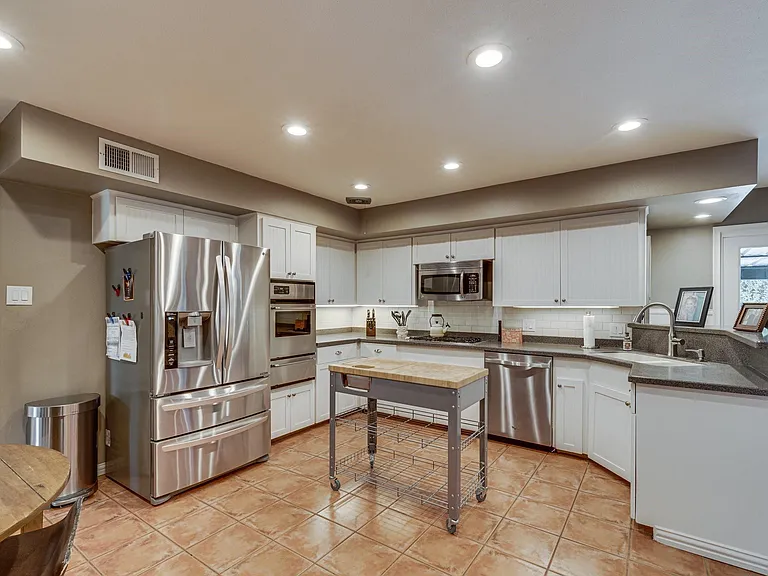 8411 Swift Ave — Photo 9