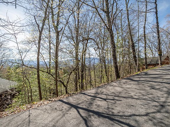 2nd image of 19 Vista Dr Lot 19