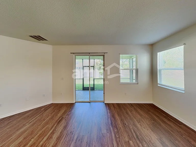 5116 Piazza Loop — Photo 7