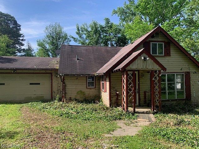 1st image of 9811 Cleveland Dr
