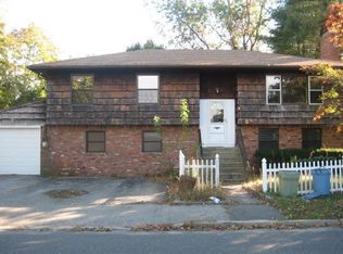 3 Forest Pl, Glen Cove, NY 11542