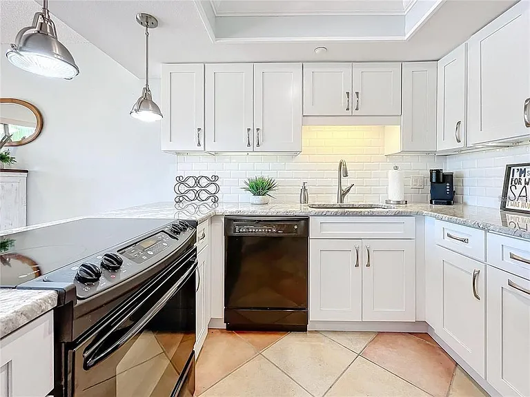 1750 Harbor Pl S #104 — Photo 13