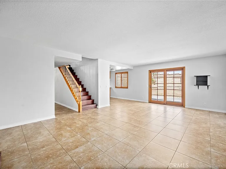 10703 Valley Dr — Photo 19