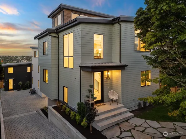 2526 27th Avenue W, Seattle, WA 98199