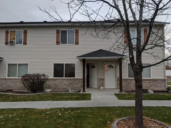 614 Sunflower Rd, Rexburg, ID 83440